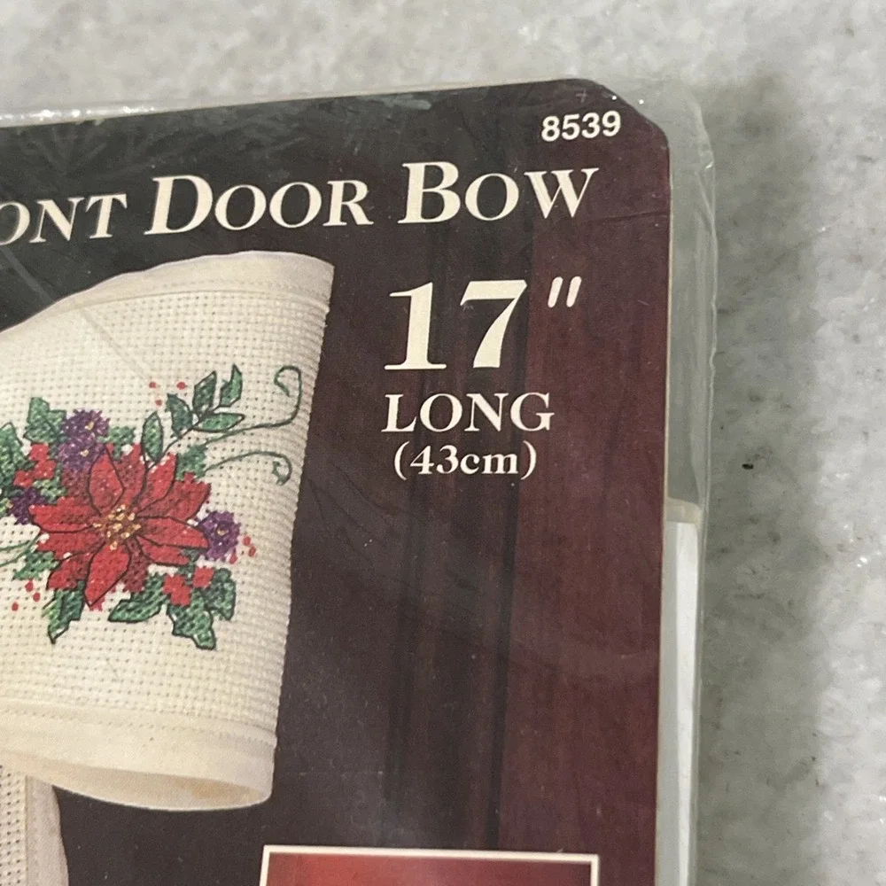 Dimensions Cross Stitch Kit 8539 Front Door Bow Christmas 17